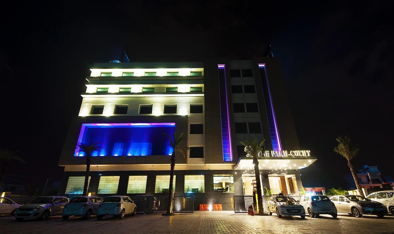 The Palm Court Hotel Ludhiana Exterior photo